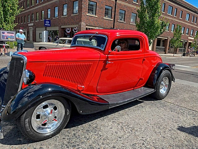 1934 Ford 3-Window - Glenna McNally/Bob Duvall